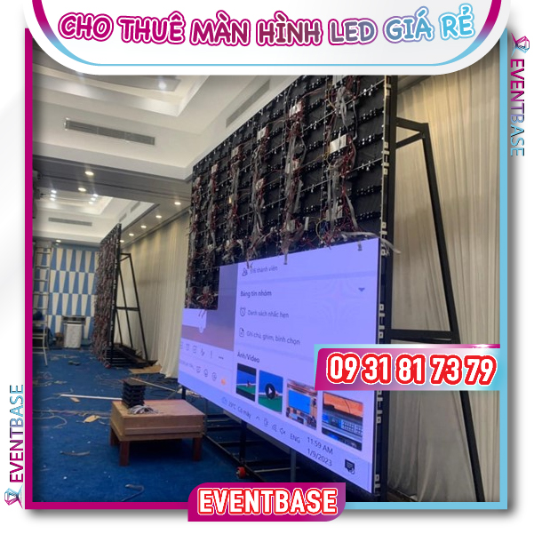 Đội ngũ kỹ thuật viên lắp đặt màn hình LED